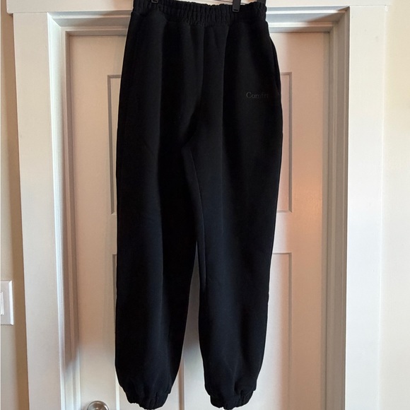 SET Black Comfrt Embroidered Black Unisex Hoodie & Sweats Like New 2 pc - Picture 9 of 11